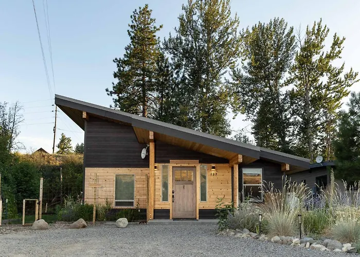 Trailside Vacation Home—Easy Walk To Winthrop