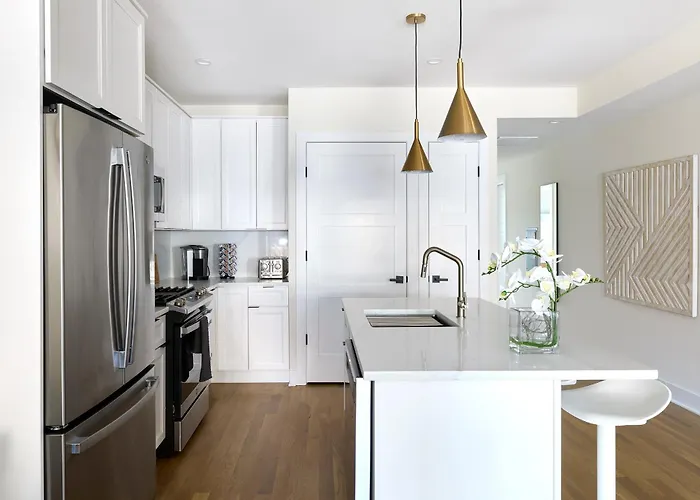 Sunny 2Br Loft • Work Relax Minutes To Nyc