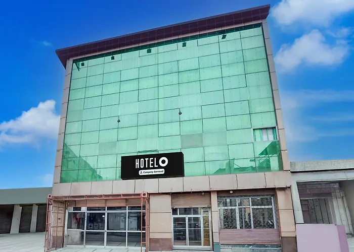 Super Hotel O Govind Nagar Kanpur Formerly Maharoopa Palace