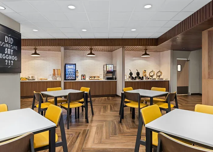 Fairfield Inn & Suites Dixon