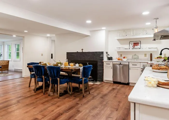 The Stillwater House By Avantstay
