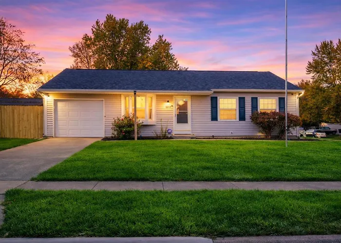 Private Ranch - Entire Home - 3 Bed Room - Hot Tub - King Bed - Fenced Yard - Pets & Kids Welcome - Game Shed - Free Wifi