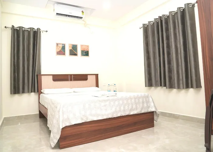 Epic Rooms - Madhurawada