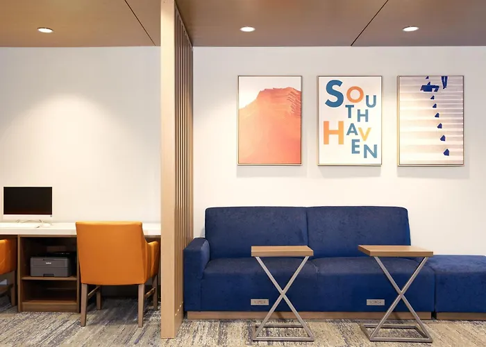 Holiday Inn Express & Suites Plainwell By Ihg