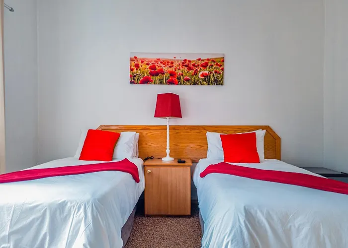 Lancers Inn Hotel