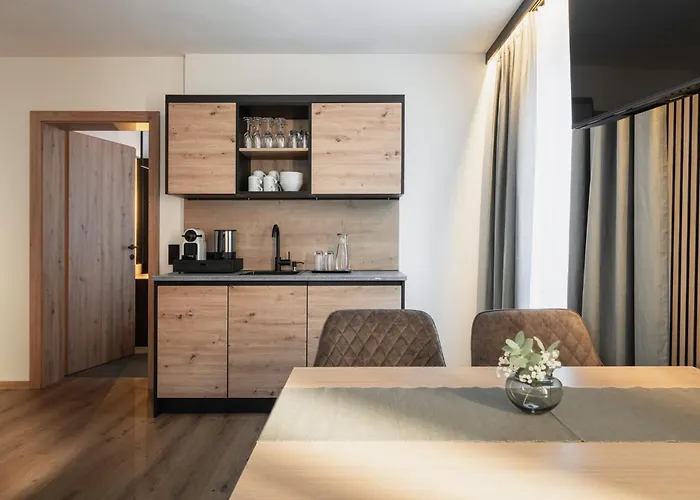 Falcon Suites Pure - Summercard Included