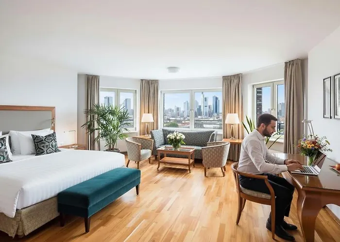 Main Plaza Suite Tower, Worldhotels Elite