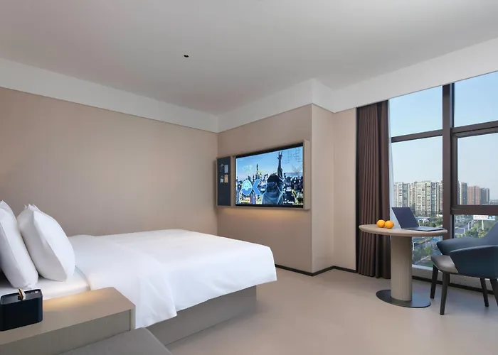 Huanman Hotel