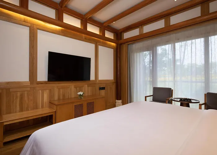 Floral Shefu Inn Rizhao Wanpingkou Dongyi Town Branch