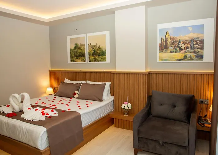Airport Corner Hotel