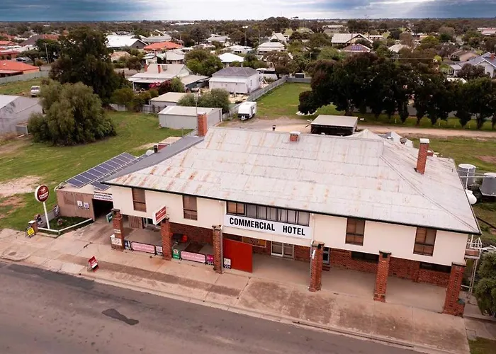 Commercial Hotel
