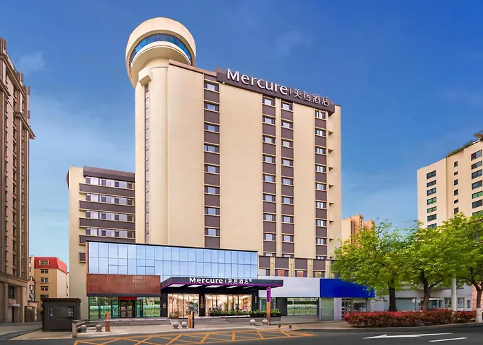 Mercure Qingdao May Fourth Square