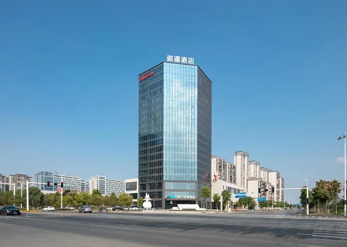 Huanman Hotel
