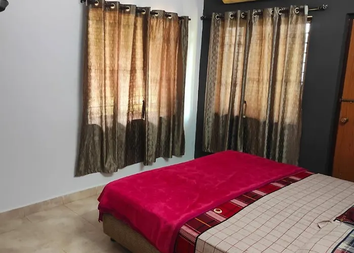 Hotel Arpora Grand
