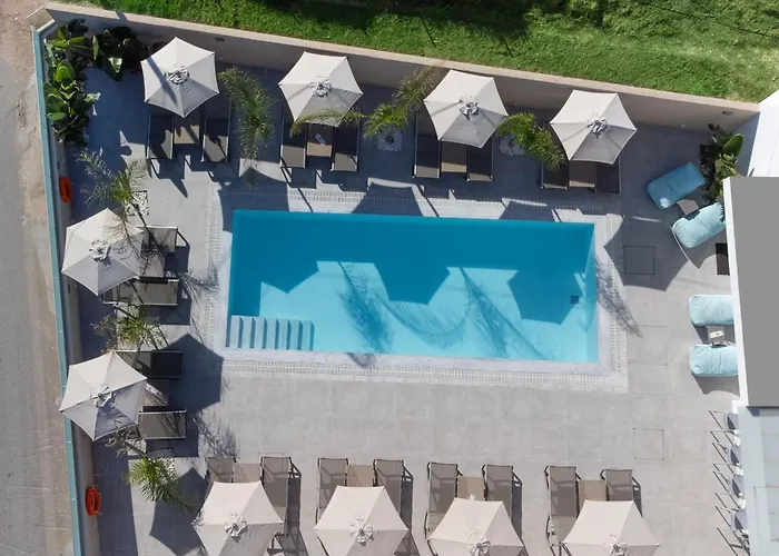 Ippocrates Hotel Apartments & Restaurant