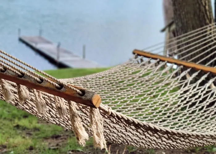 Cabin 2 | Headwater