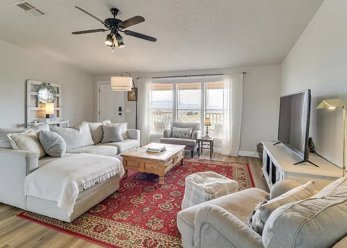 Scenic Sandia Mtn Views! Cozy Rio Rancho Retreat