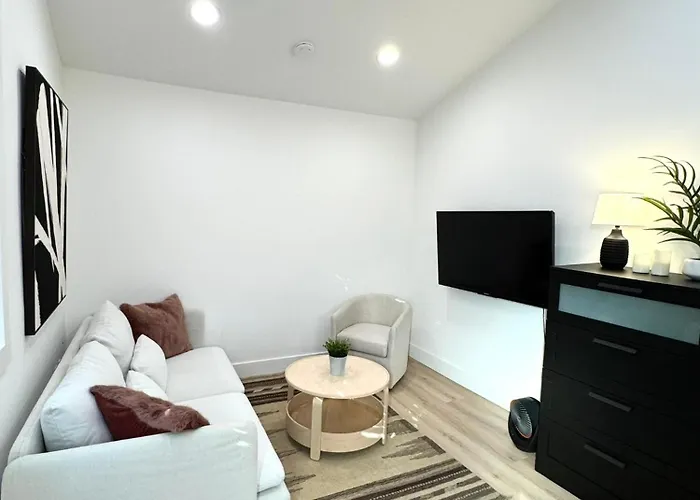 Modern And Cozy Private Studio