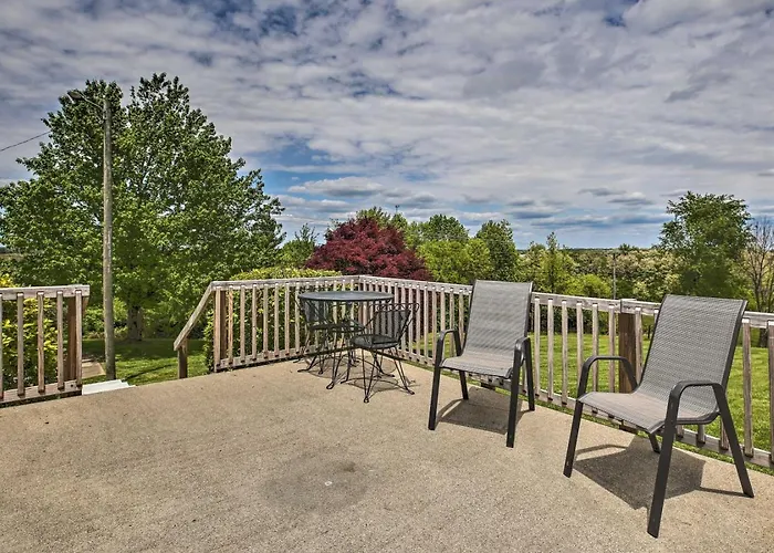 Blue Moon Cottage W Pergola And Scenic Views