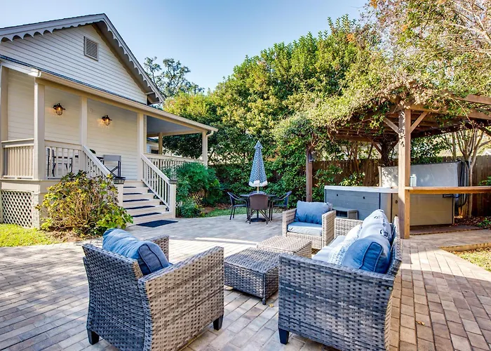 Walk To Broad St! Family Home In Historic District