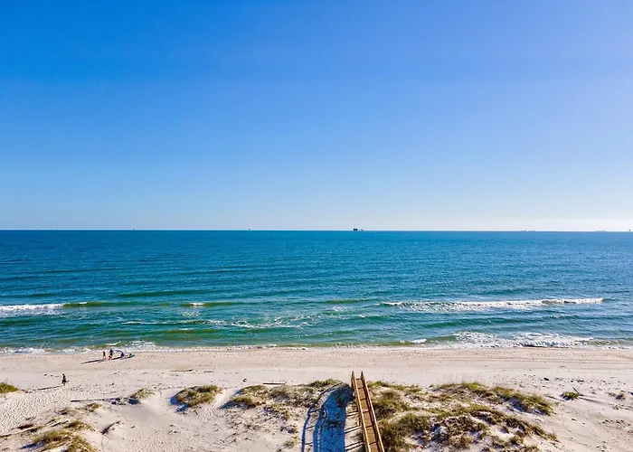 Sandy Crax West ~ 8 Bedroom ~ Private Pool ~ Sleeps 26