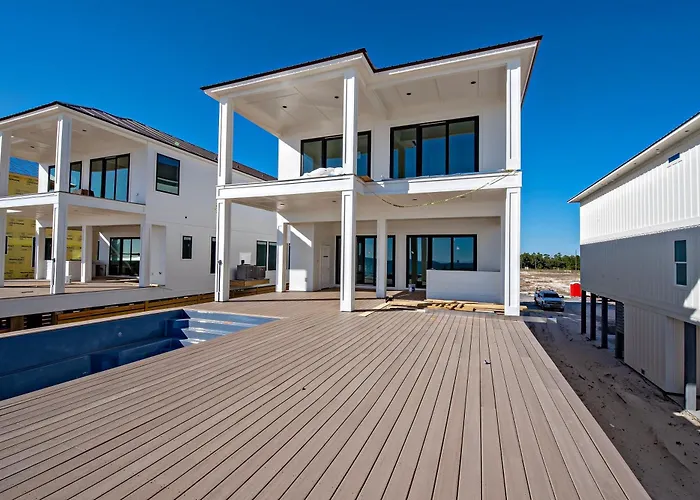 Sandy Crax East ~ 8 Bedroom ~ Private Pool ~ Sleeps 24 - Prickett Properties