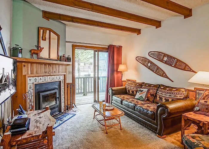Whistlepunk #33: 1 Bedroom, 1 Full Bathroom: Slope Side, Wood Fireplace