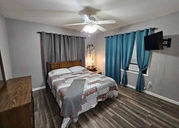 Bluff City Manor A
