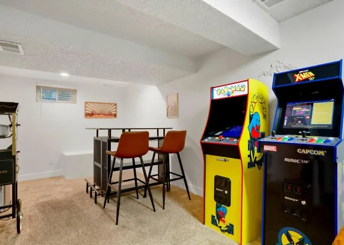 Game Room • Fire Pit • Arcade • Outdoor Dining