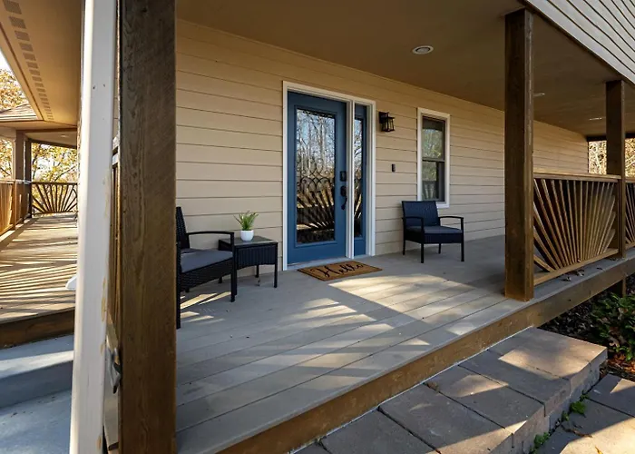3Br Ridge Home Hot Tub, Firepit & Valley Views