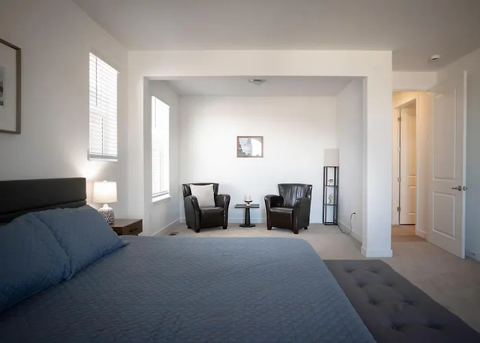 New Build 1Br Home Stunning Views Denver Access