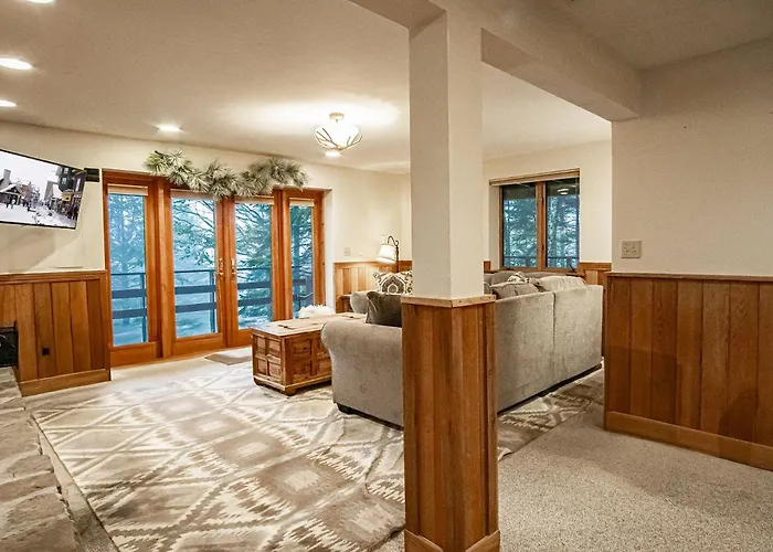 Luxury Fall Escape | North Westridge 111, 6Br