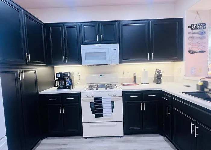 Stylish & Fully Renovated Home!