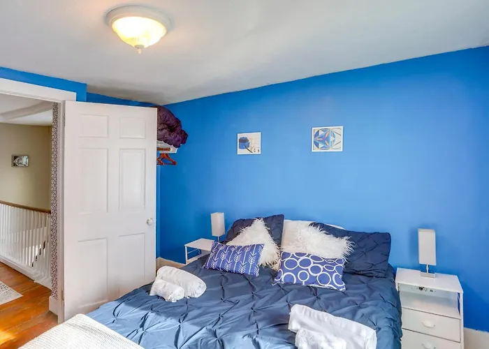Historic Family Retreat On The At & Housatonic!