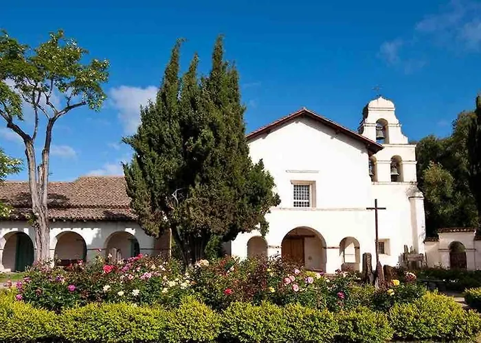 Family Friendly Home Near Monterey