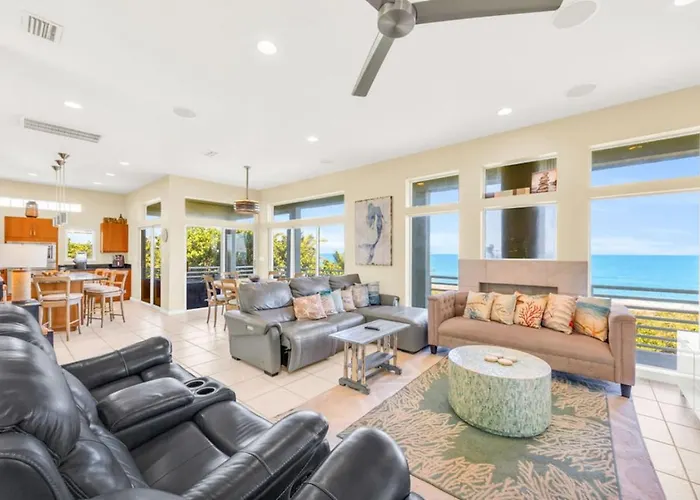 Oceanfront Escape - Private Beach Access - Game Room - Bikes - Surfboard