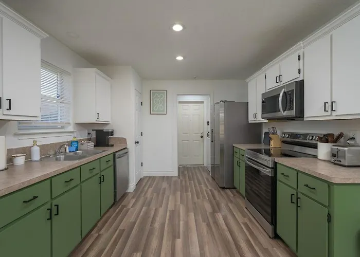 Stylish Pet Friendly Killeen 3Br With Fenced Backyard