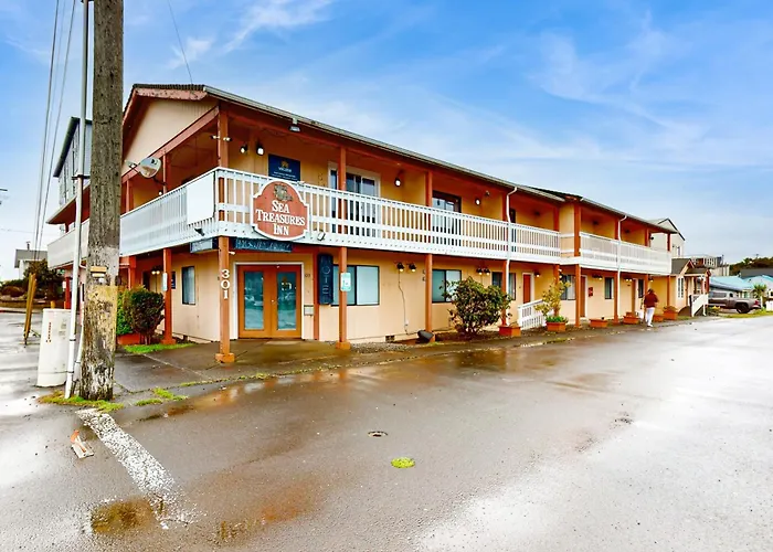 Sea Treasures Inn #206