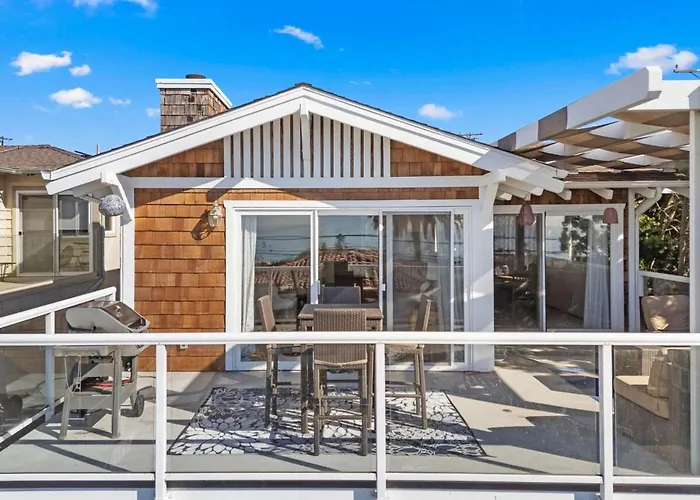 Golden Hour By Coastline Vacation Rentals
