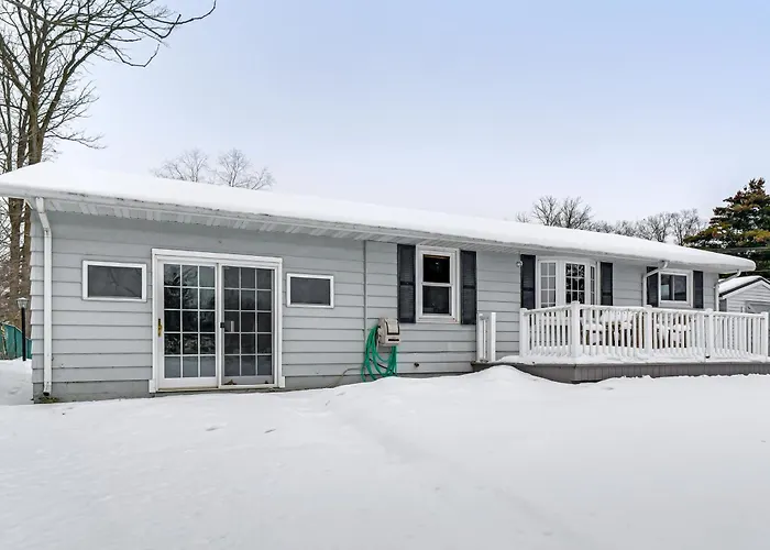 Rice Lake Escape W/ Private Dock: 1 Mi To Main St