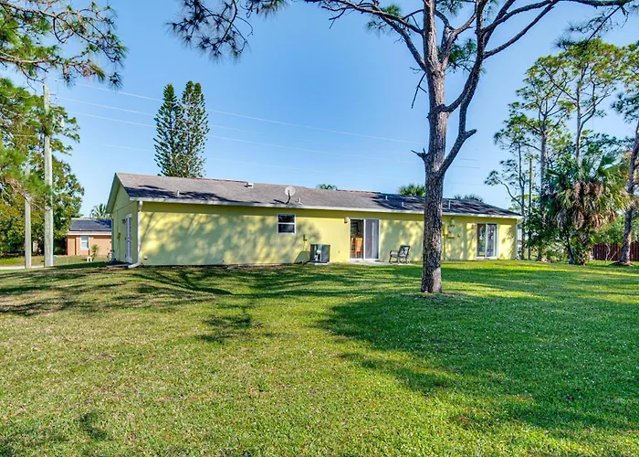 Peaceful Palm Bay Retreat W/ Spacious Yard!
