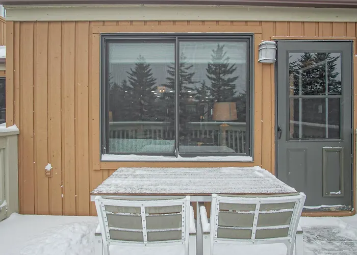 2 Br: Wabasso 5: 2Br, 2 Bath