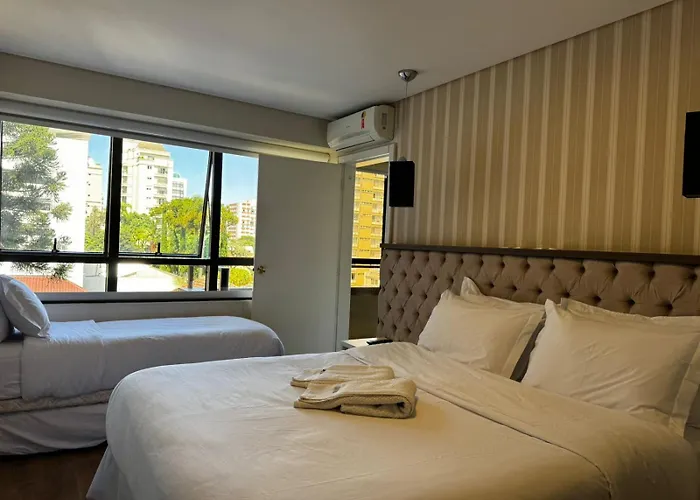 Apto Batel dentro do Hotel com Vaga e Piscina