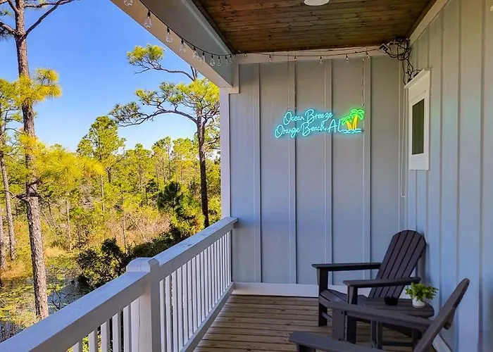Pet Friendly Close Drive To Beach Pool Sleeps 10