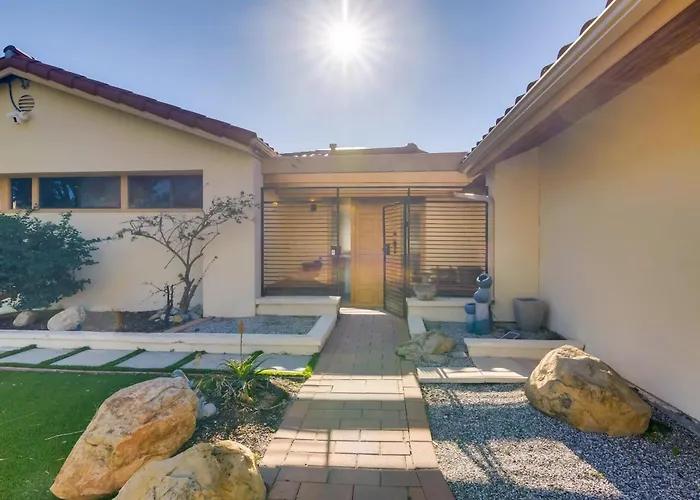 Unobstructed View! Home On Malibu Hilltop W/ Sauna