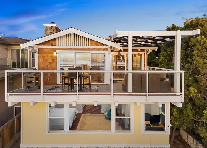 Golden Hour By Coastline Vacation Rentals