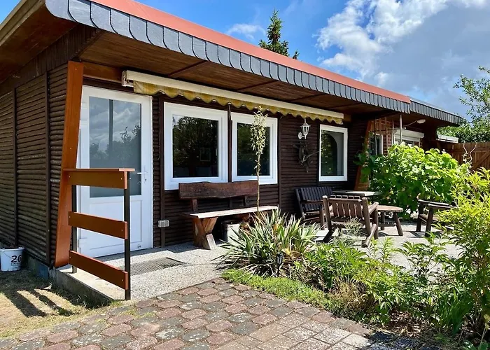 Gartenzeit beim See I Boot I Tischtennis I Kamin