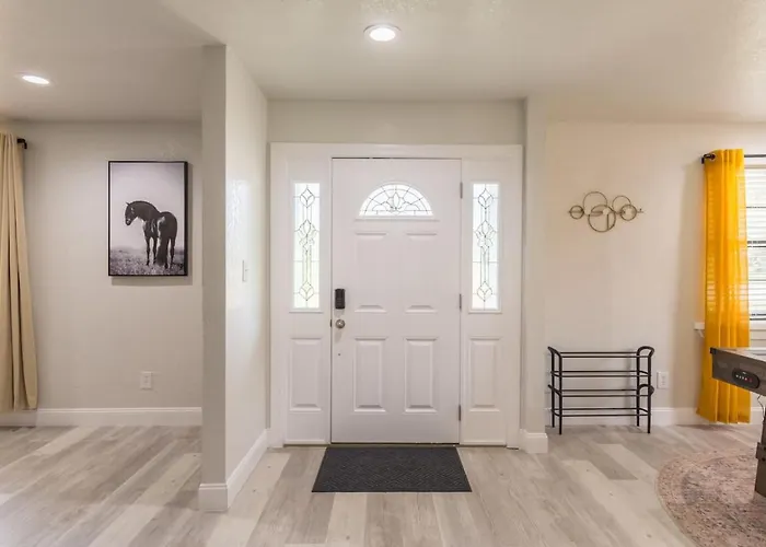 Entire Home With Air Hockey And Firepit