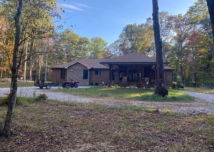 Quiet Forest Vacation Home On A Private Road With Spacious Patios, Fire Pit, Pet Friendly And A Private Pool