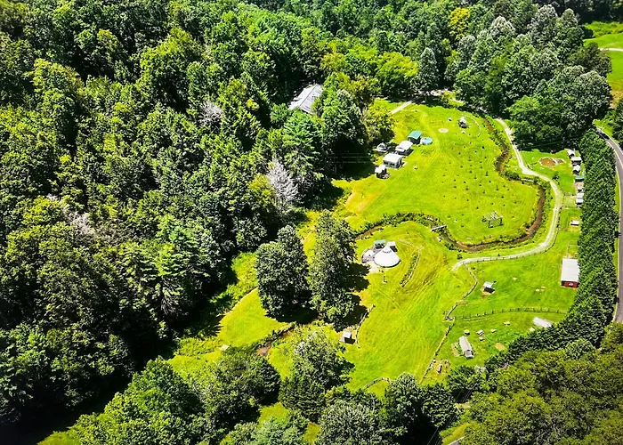 Owl Creek Farm Resort Apt 3